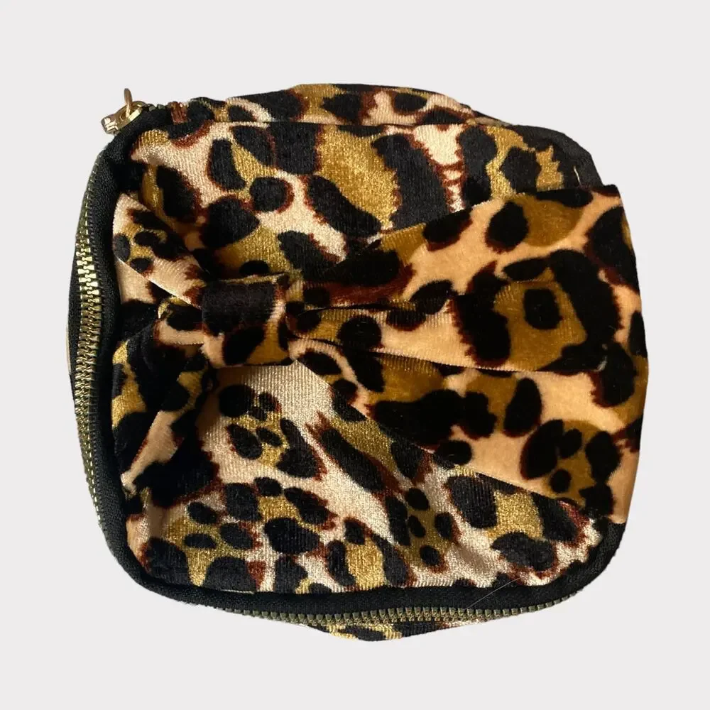 JS by Jessica Simpson Cheetah Print Jewelry Case 6